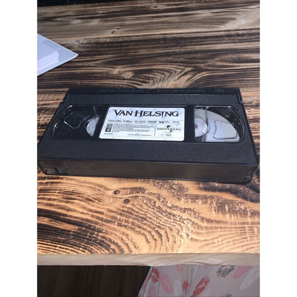 Van Helsing (VHS) starring Hugh Jackman .Not Tested !!! - Picture 7 of 7